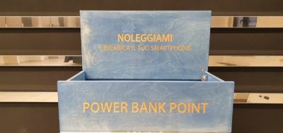 STAZIONE DI RICARICA A GETTONE - Power Bank Point